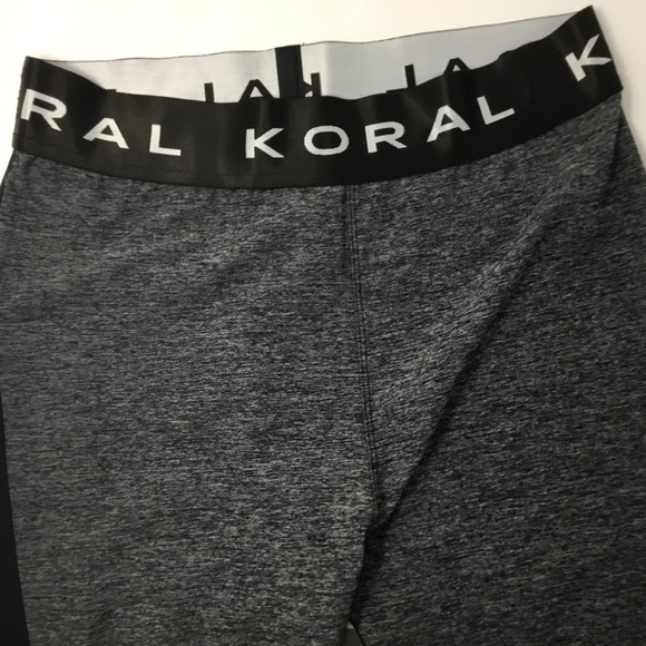 Koral Active Logo Waistband Cropped Leggings - Picture 5 of 10